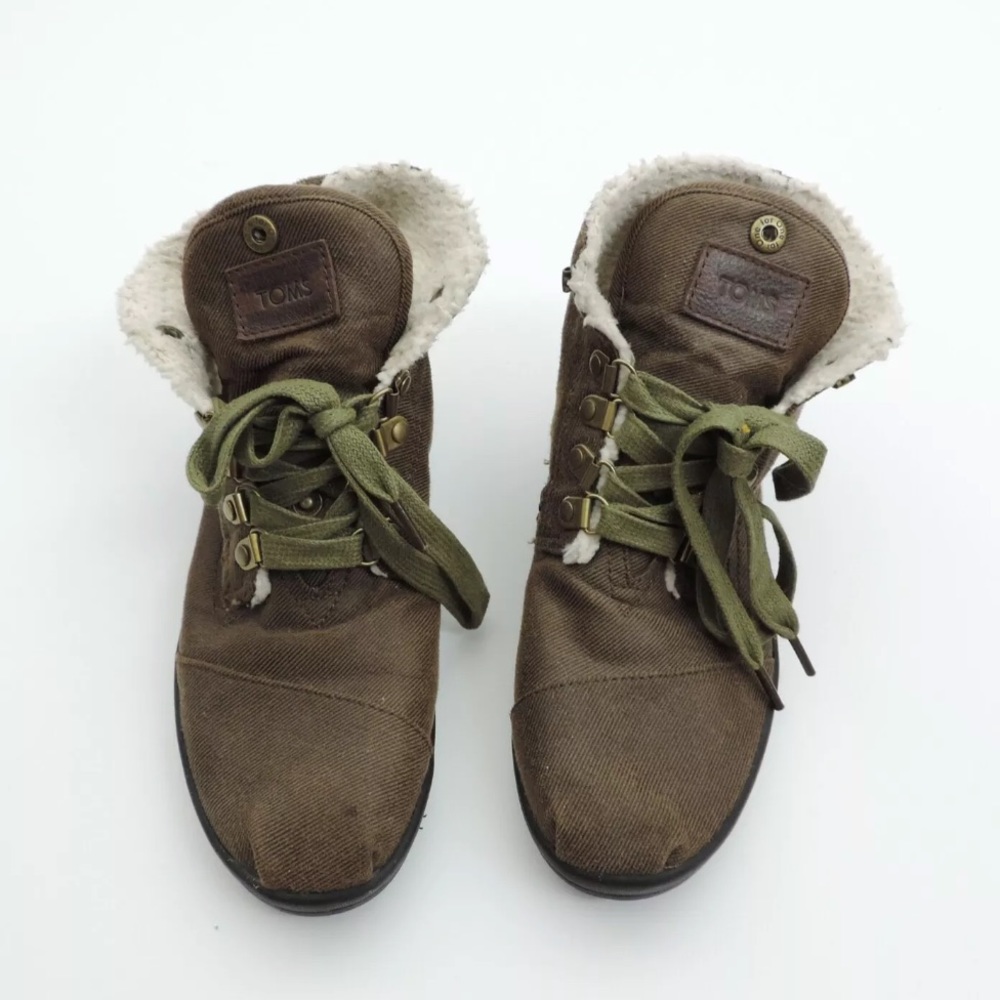 Women’s Tom’s Desert Botas Faux Sherling Shoes